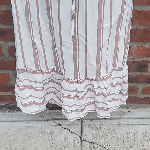 Stripped wrap dress - Picture 4 of 7